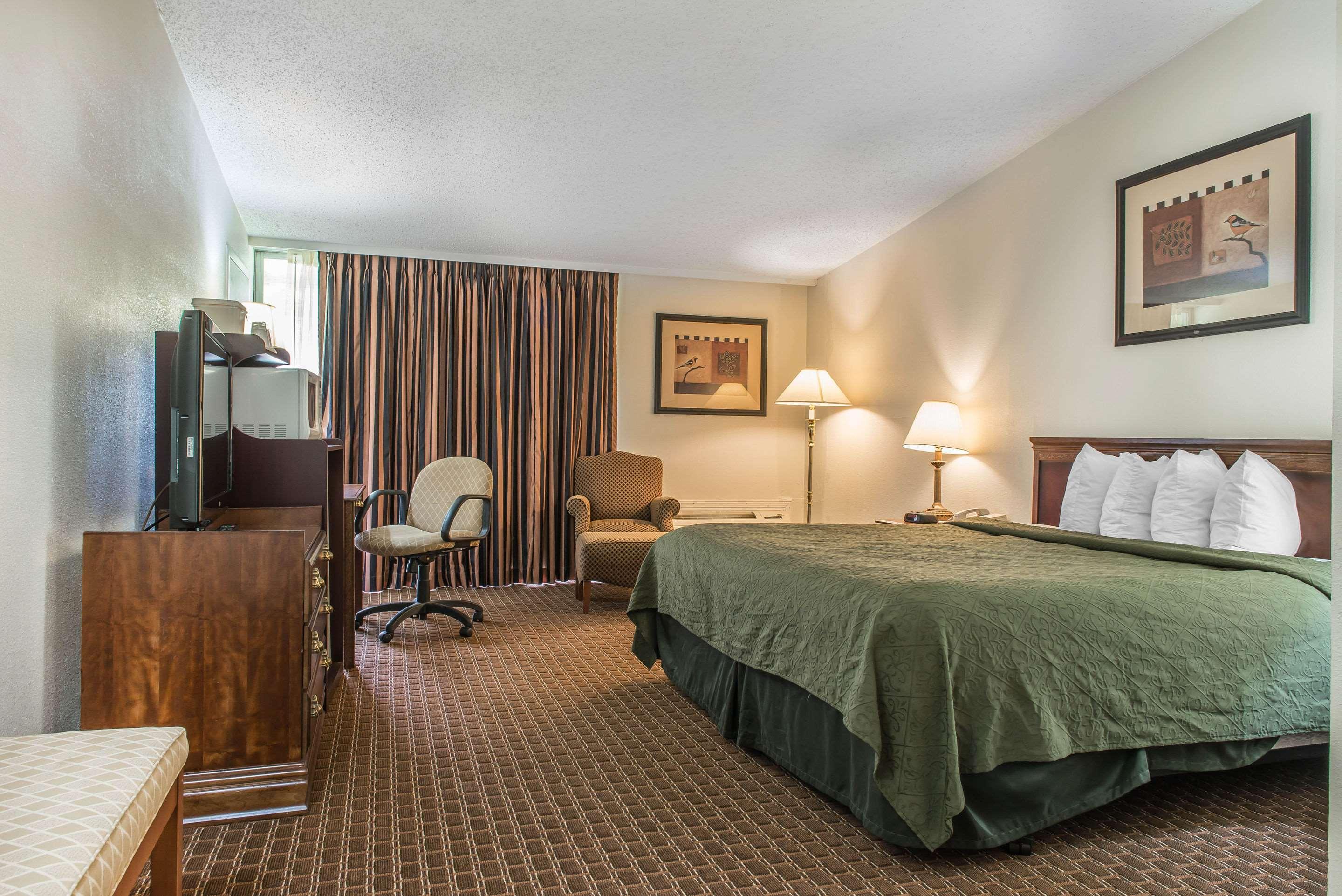 Rodeway Inn Brookville Exterior foto
